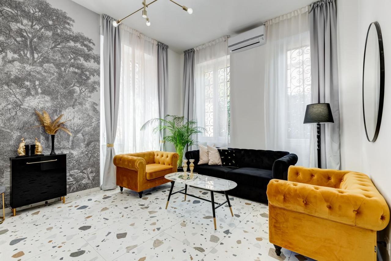Chiara - A New Luxury Star Is Born In Rome! * Roma